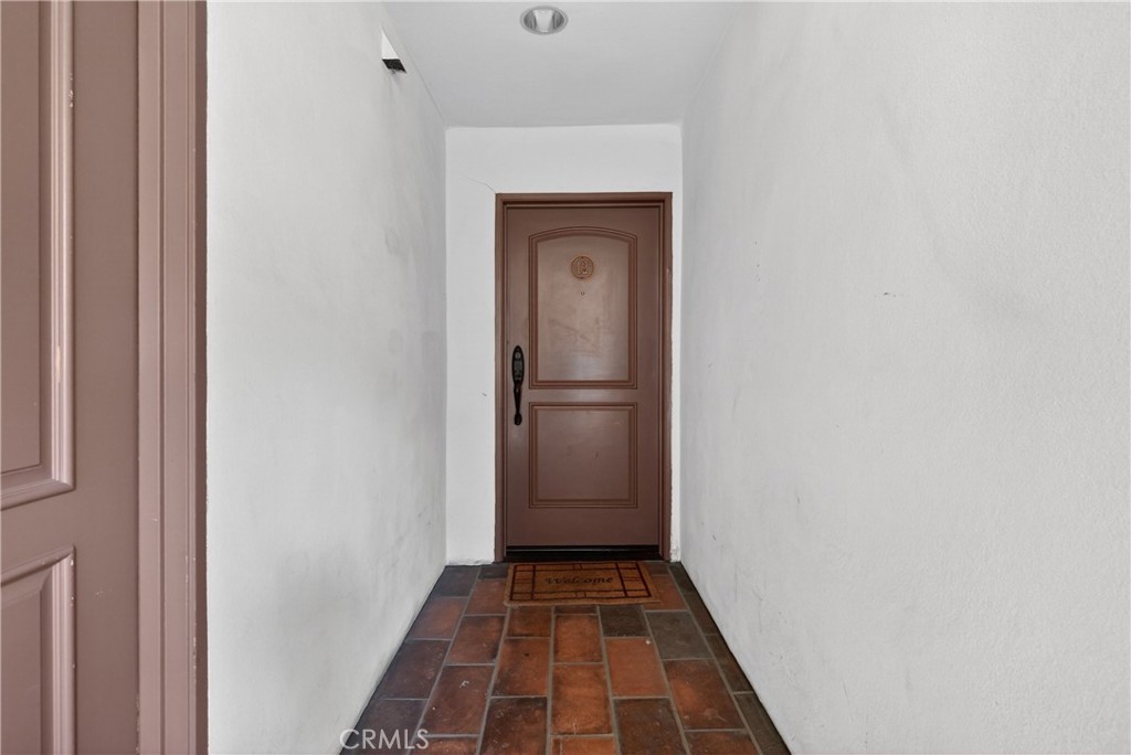 4301 Los Feliz 12
