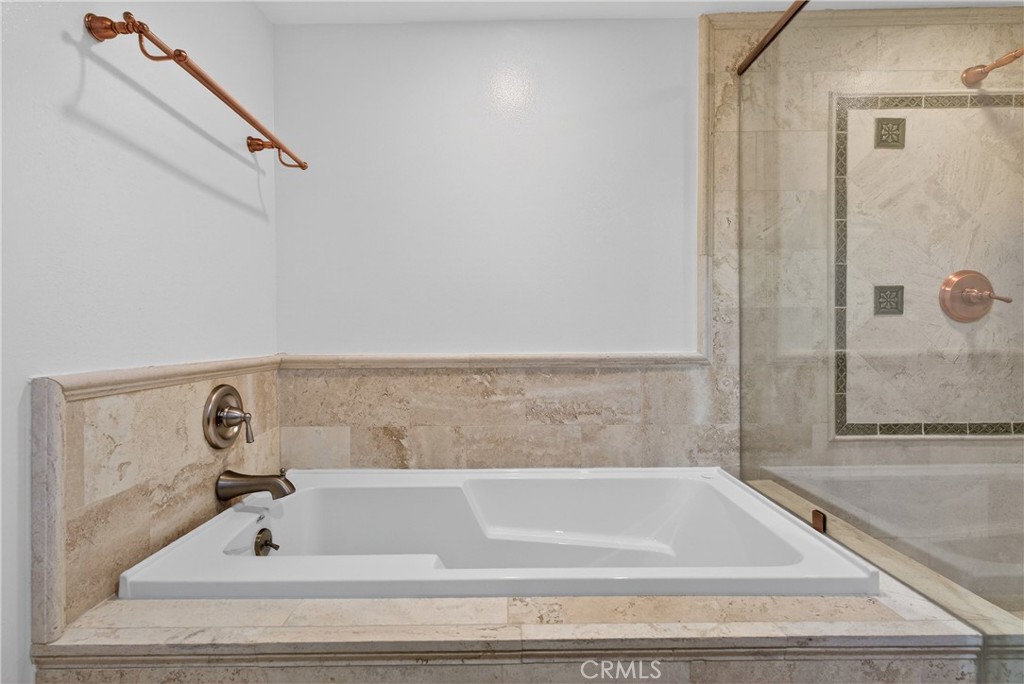 4301 Los Feliz 12