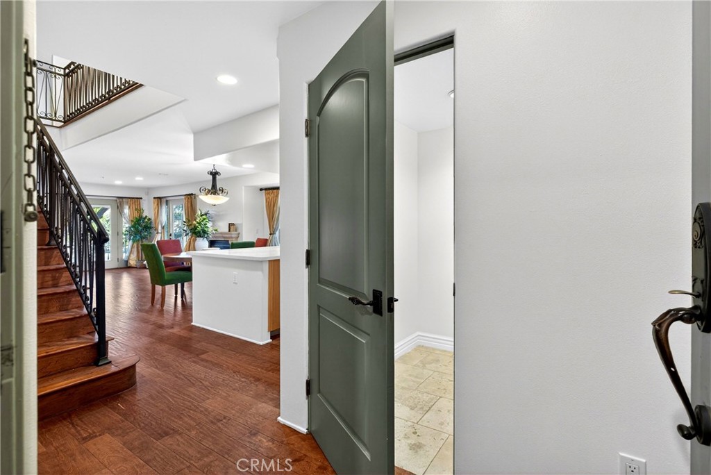 4301 Los Feliz 12