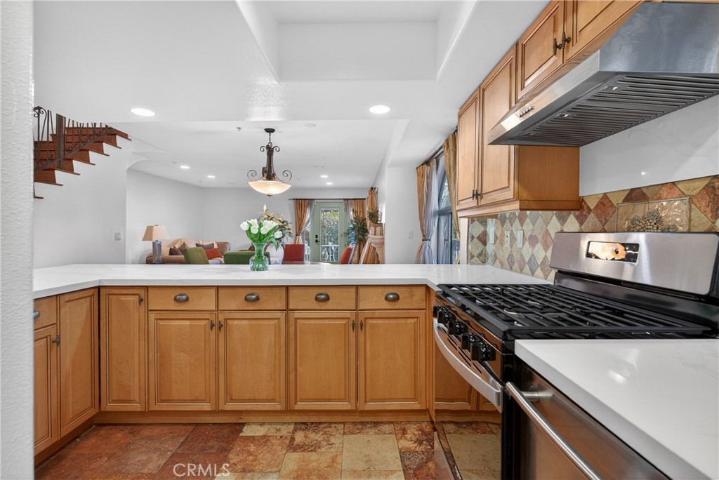 4301 Los Feliz 12