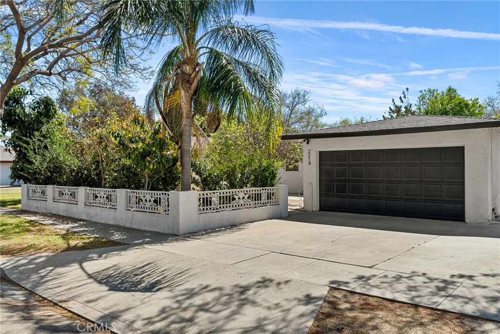 2214 Edna Drive