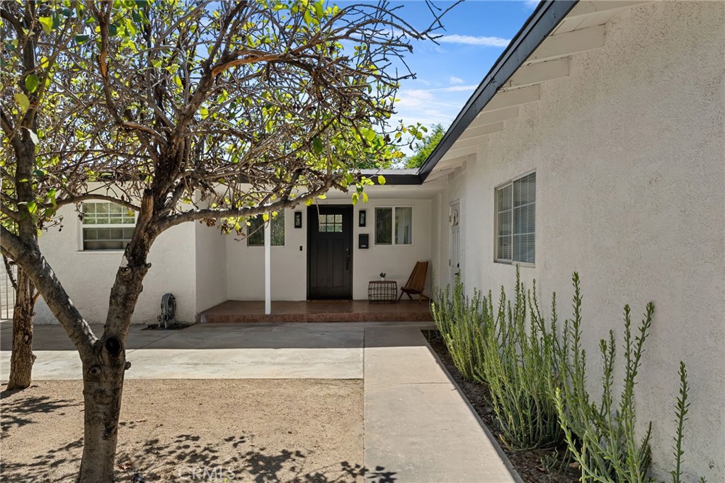 2214 Edna Drive