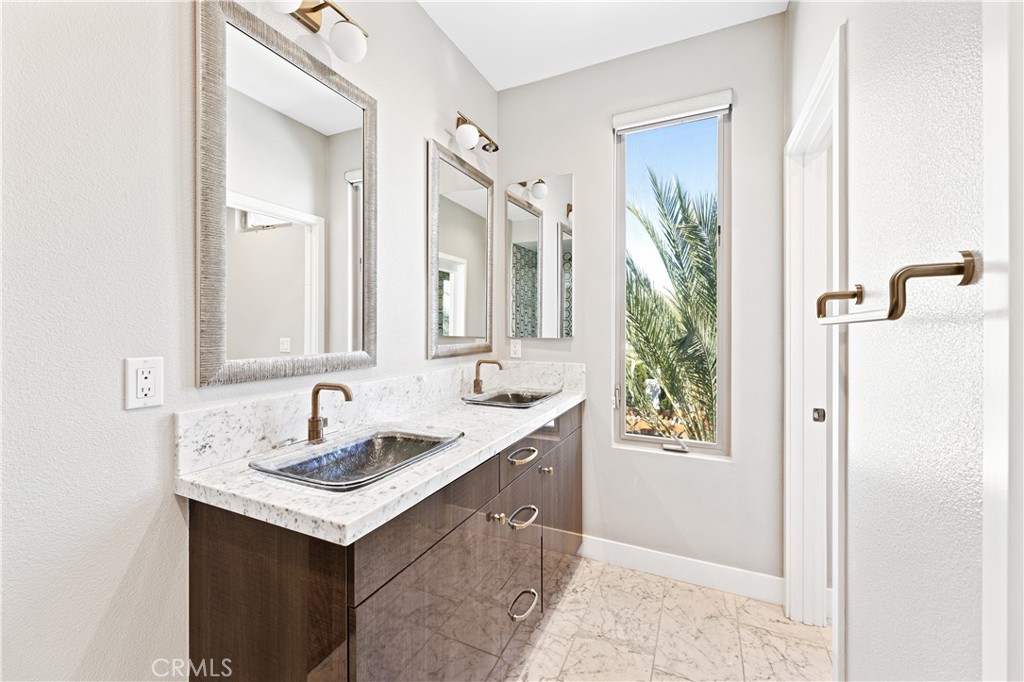 39 Ebb Tide Cir