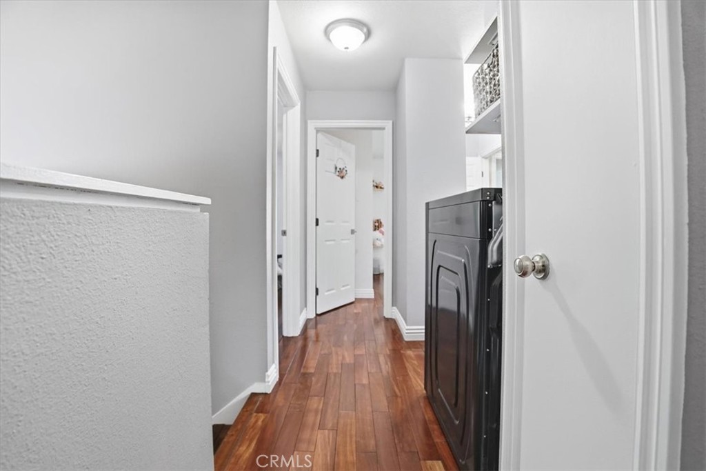 101 W Riverdale