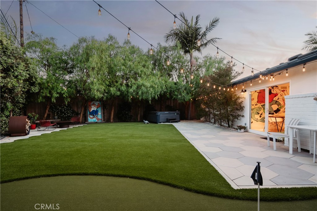 2798 Francis Lane