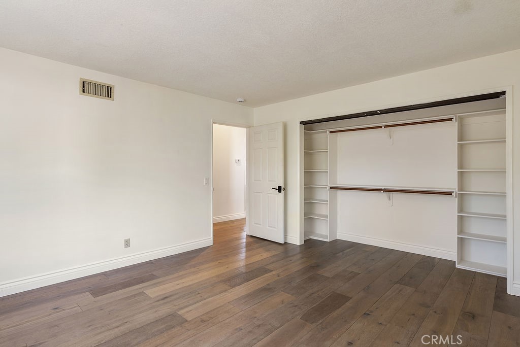 4989 Cochran Street