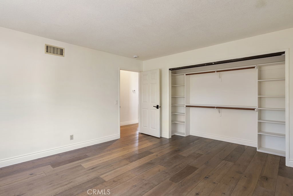 4989 Cochran Street