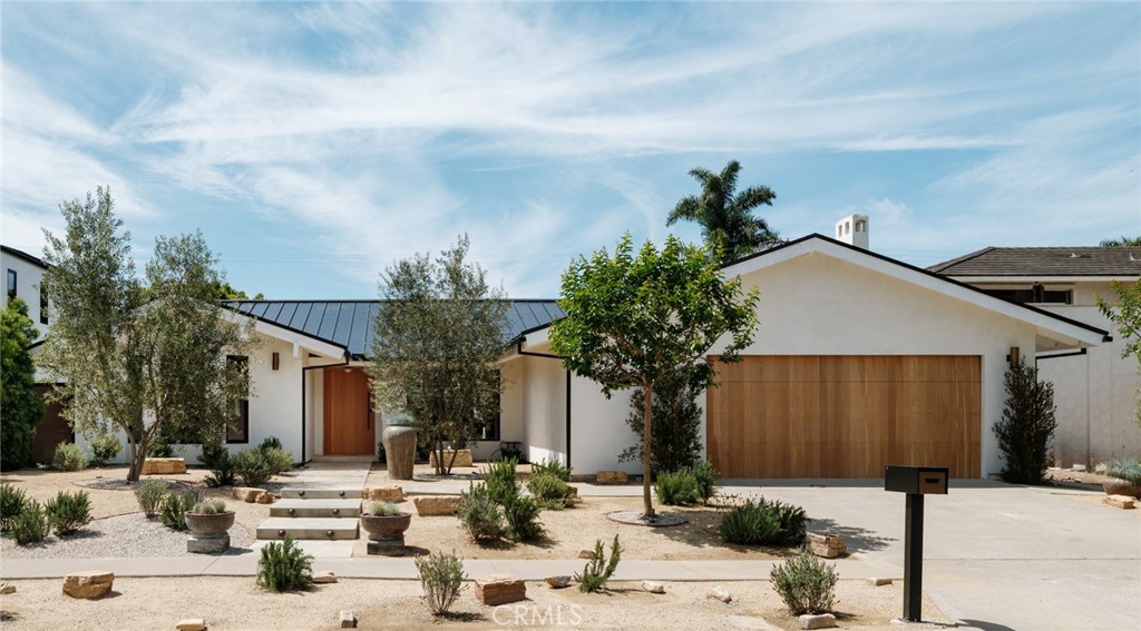 2437 Windward