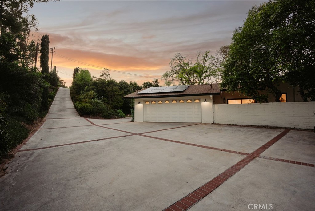 10141 Overhill Drive