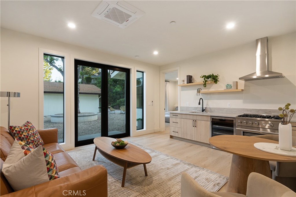 10141 Overhill Drive