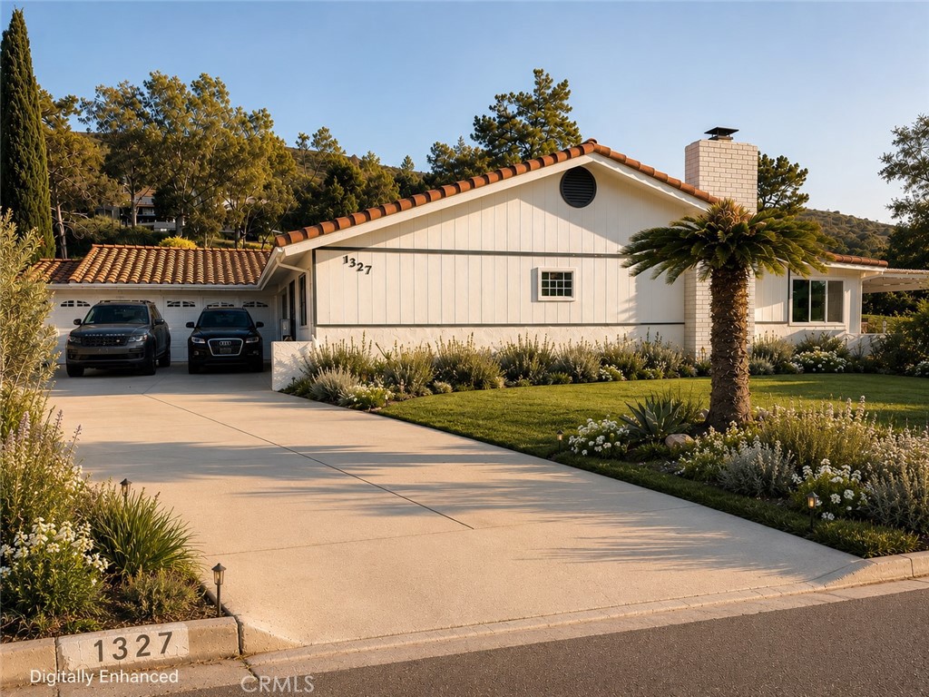 1327 San Julian