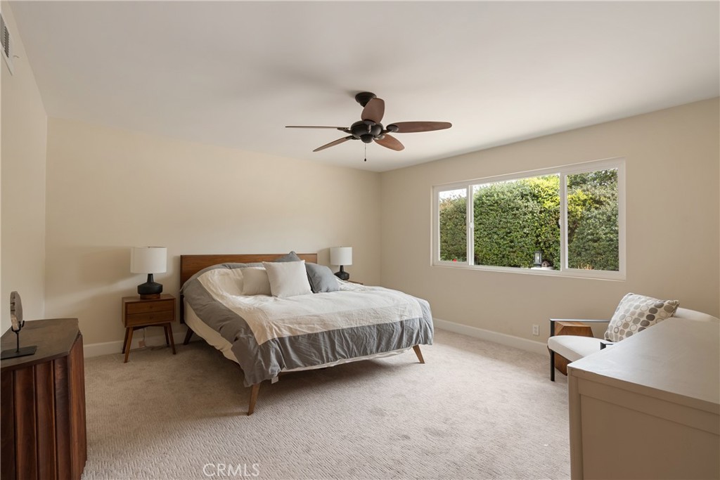 1327 San Julian