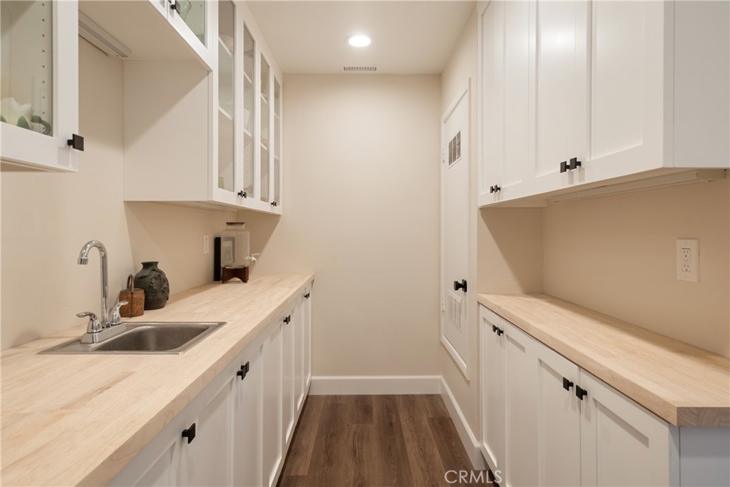 1327 San Julian