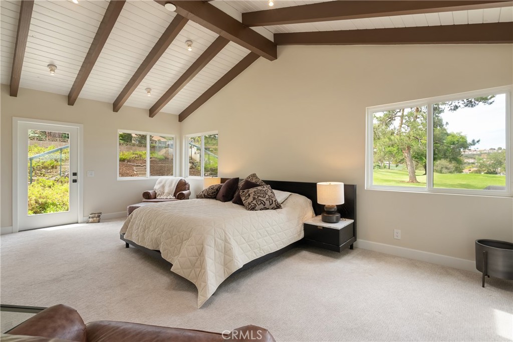 1327 San Julian