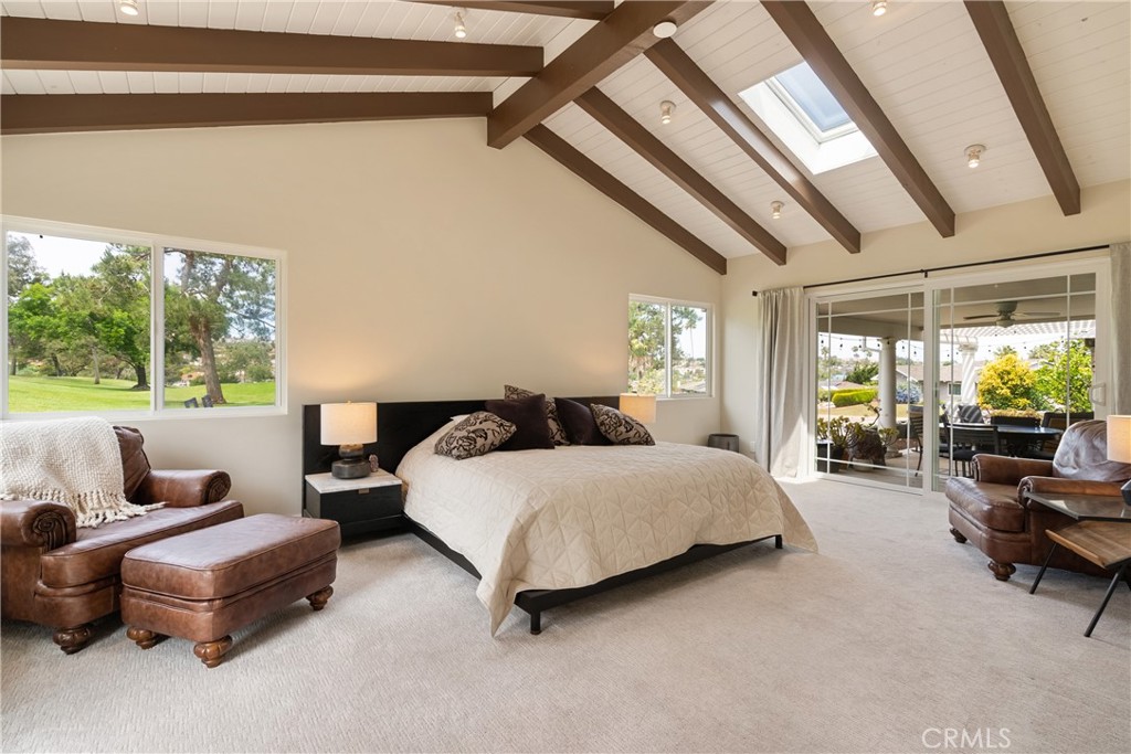 1327 San Julian