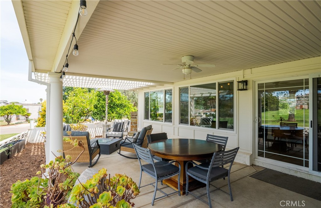 1327 San Julian