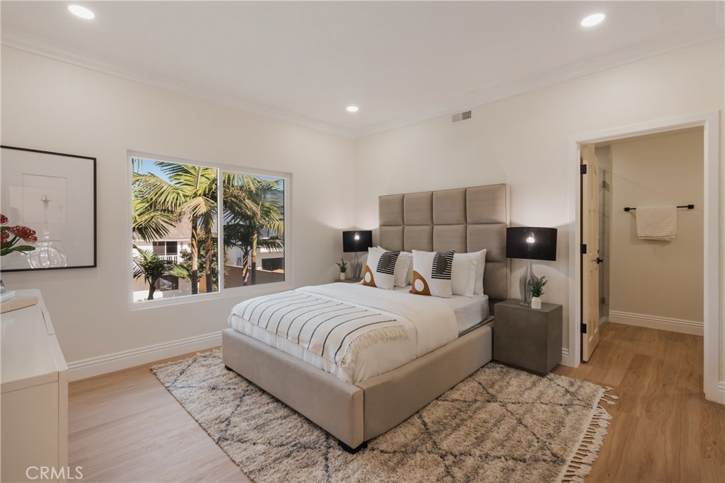 17182 Hillside Circle