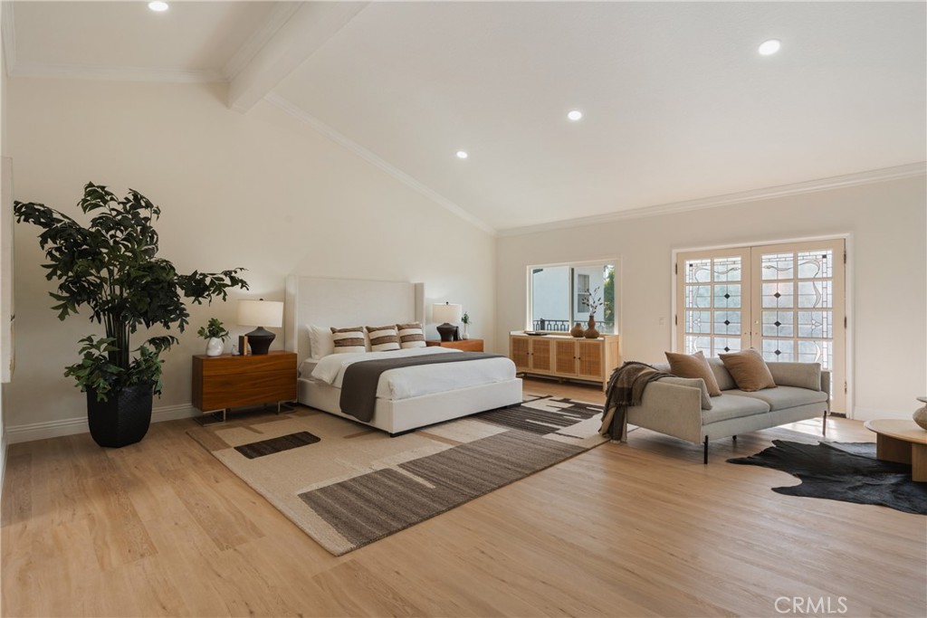 17182 Hillside Circle
