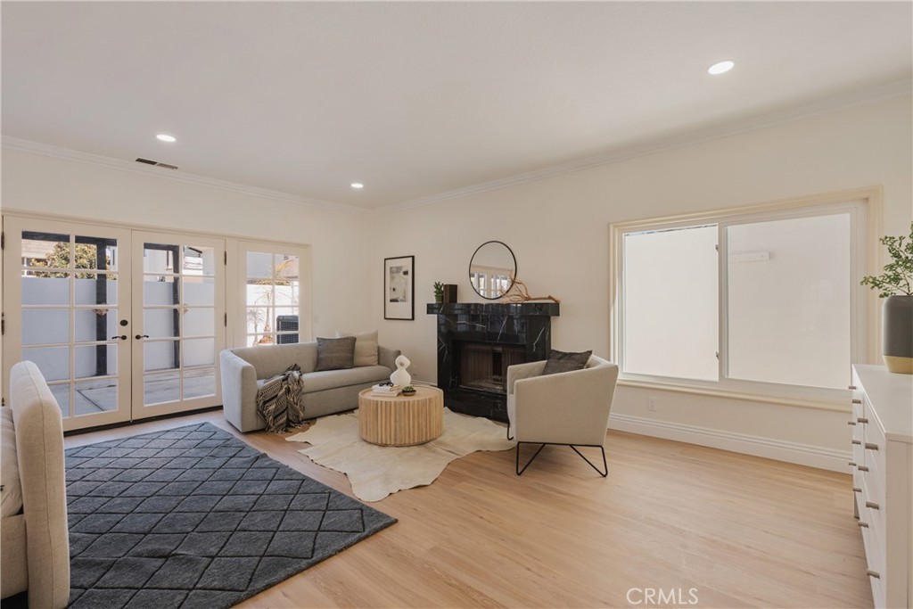 17182 Hillside Circle