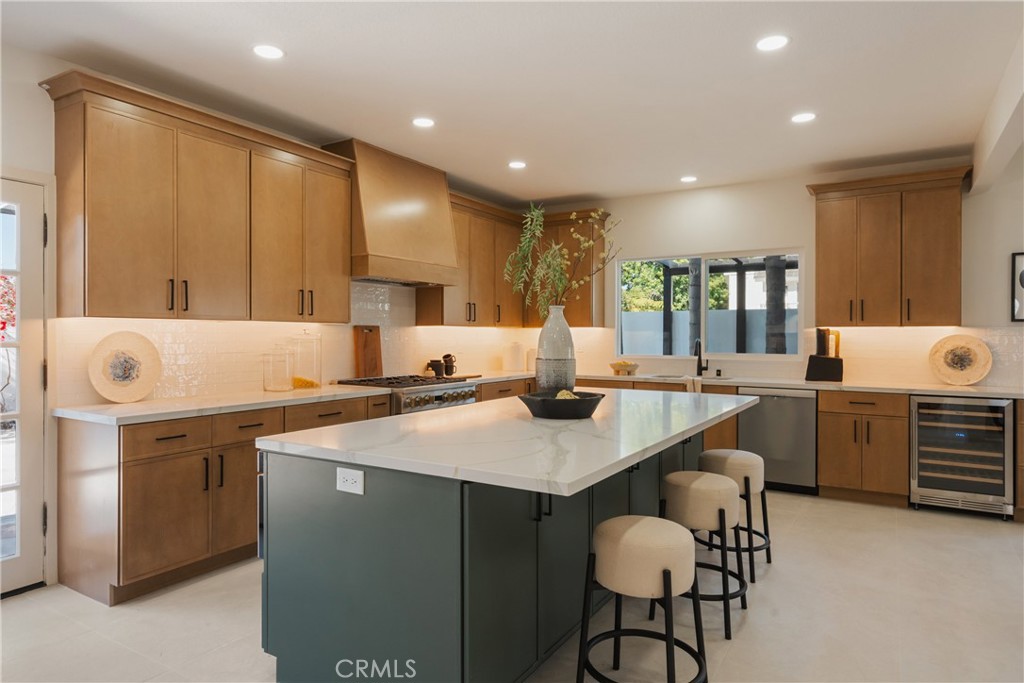 17182 Hillside Circle