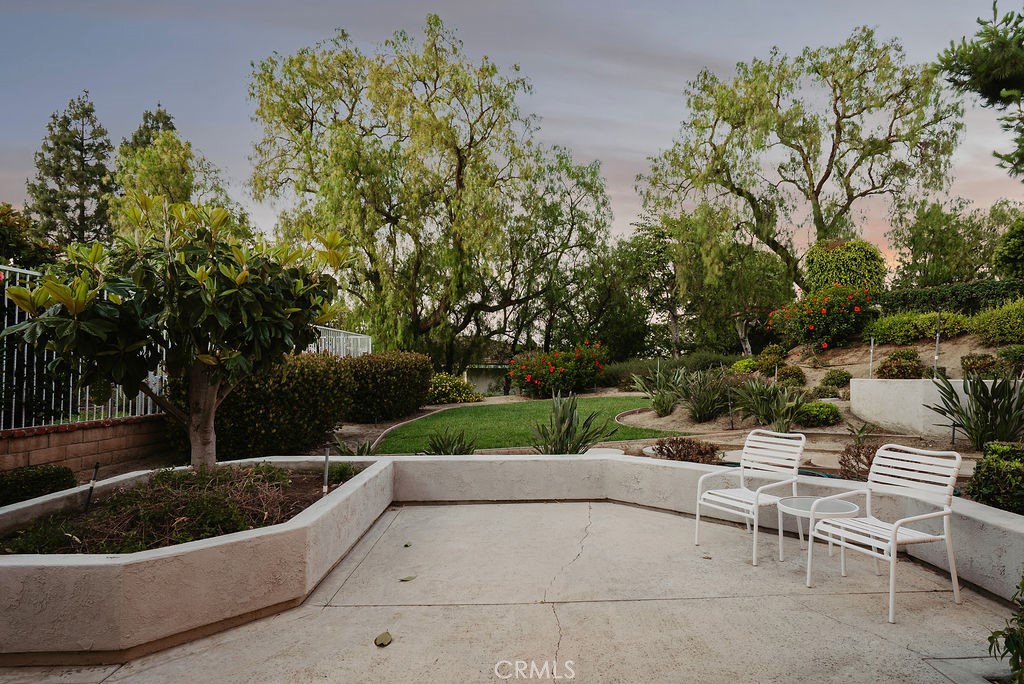 5461 E Estate Ridge