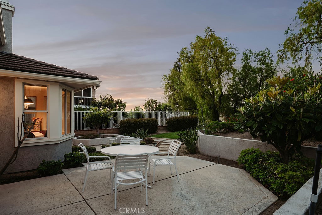 5461 E Estate Ridge