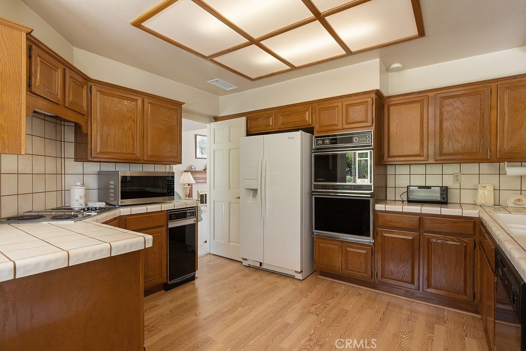 5461 E Estate Ridge