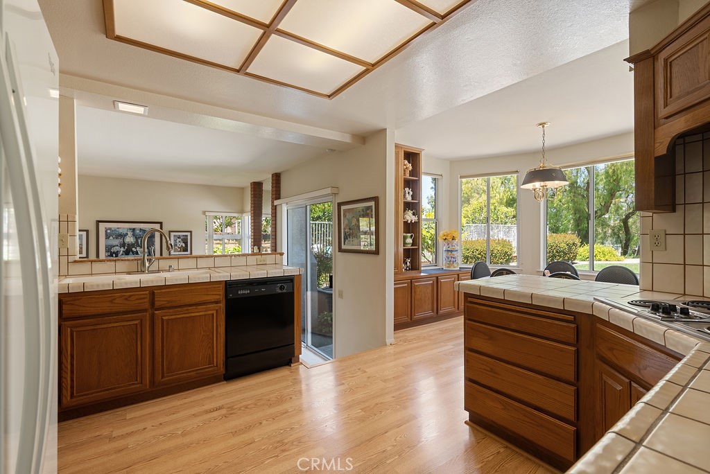 5461 E Estate Ridge