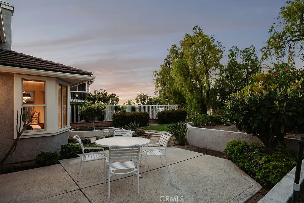 5461 E Estate Ridge