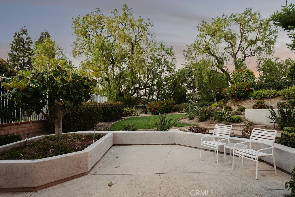 5461 E Estate Ridge