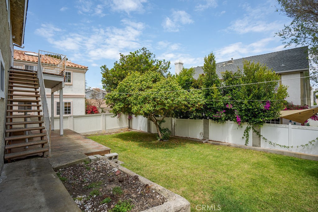 1919 Havemeyer Lane