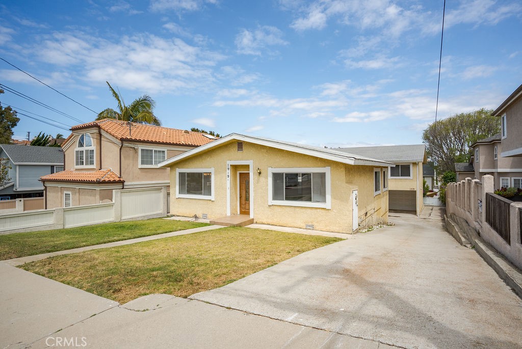 1919 Havemeyer Lane