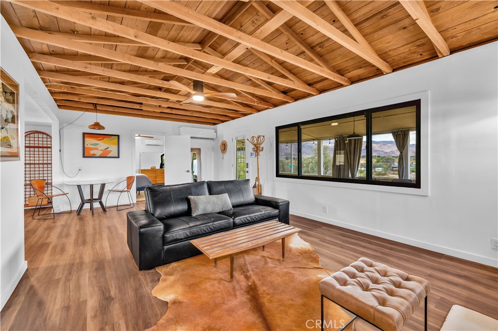 6597 Mesquite Springs