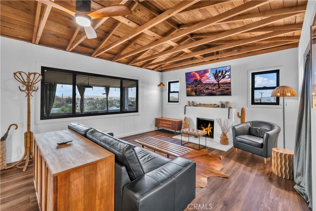 6597 Mesquite Springs