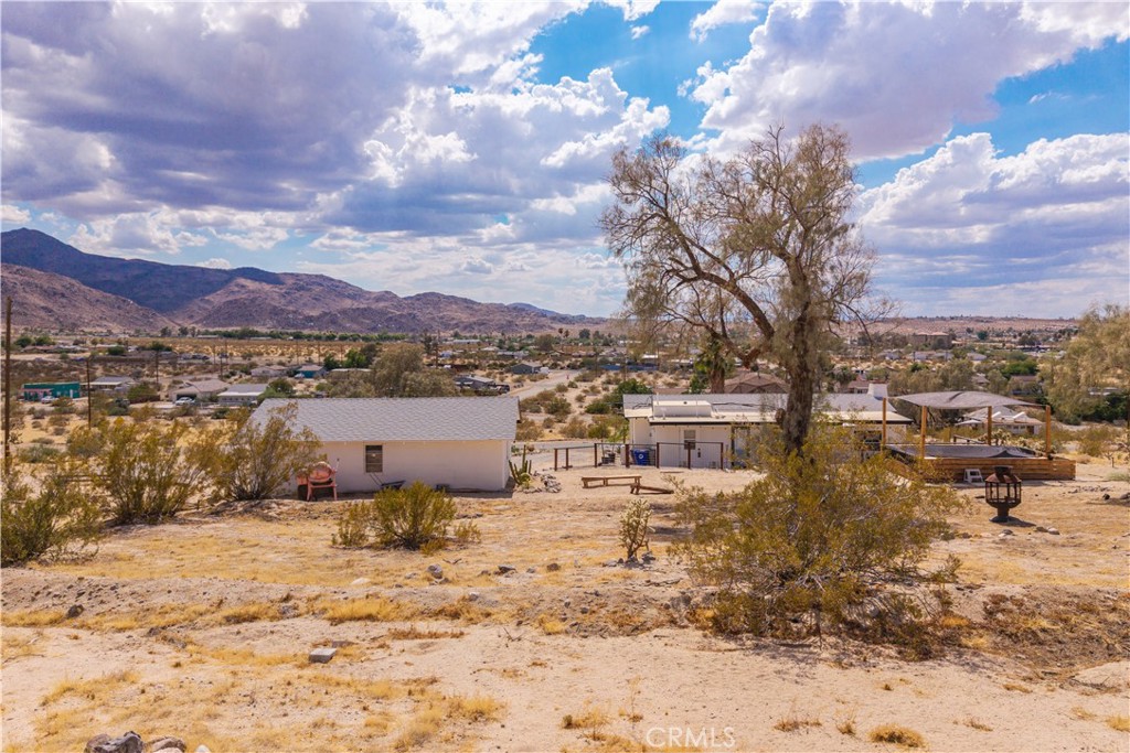 6597 Mesquite Springs