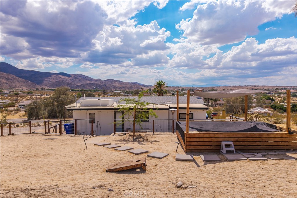 6597 Mesquite Springs