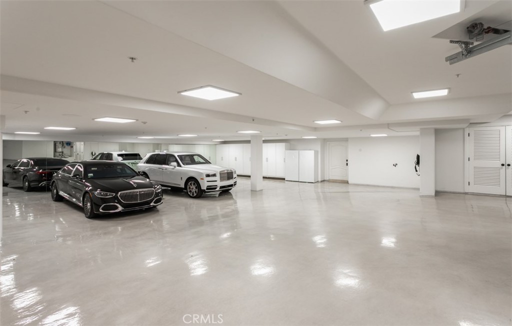 9 Pelican Crest Drive