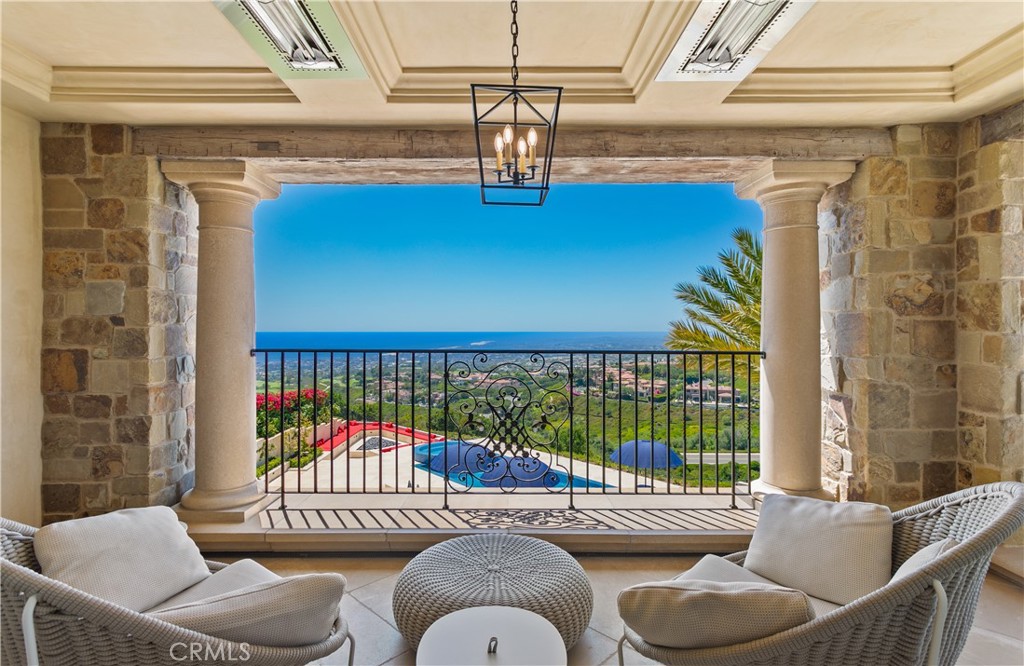 9 Pelican Crest Drive