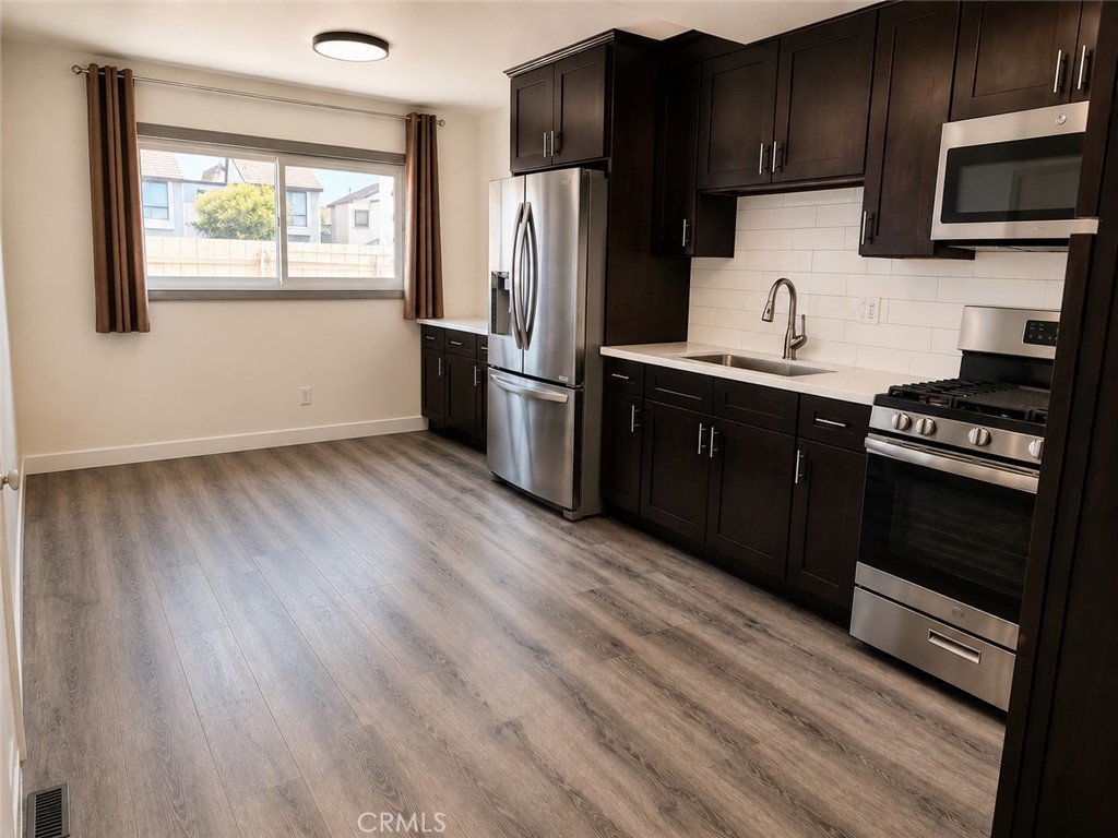 8521 St Belmont B