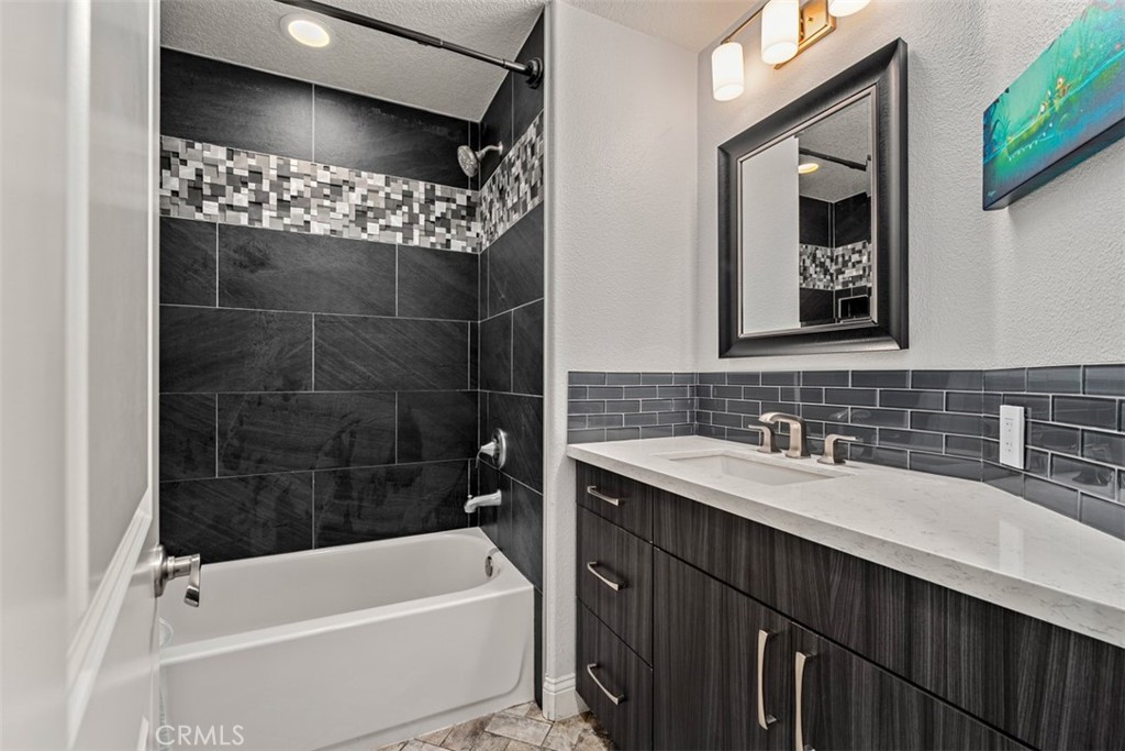 822 S Boulder