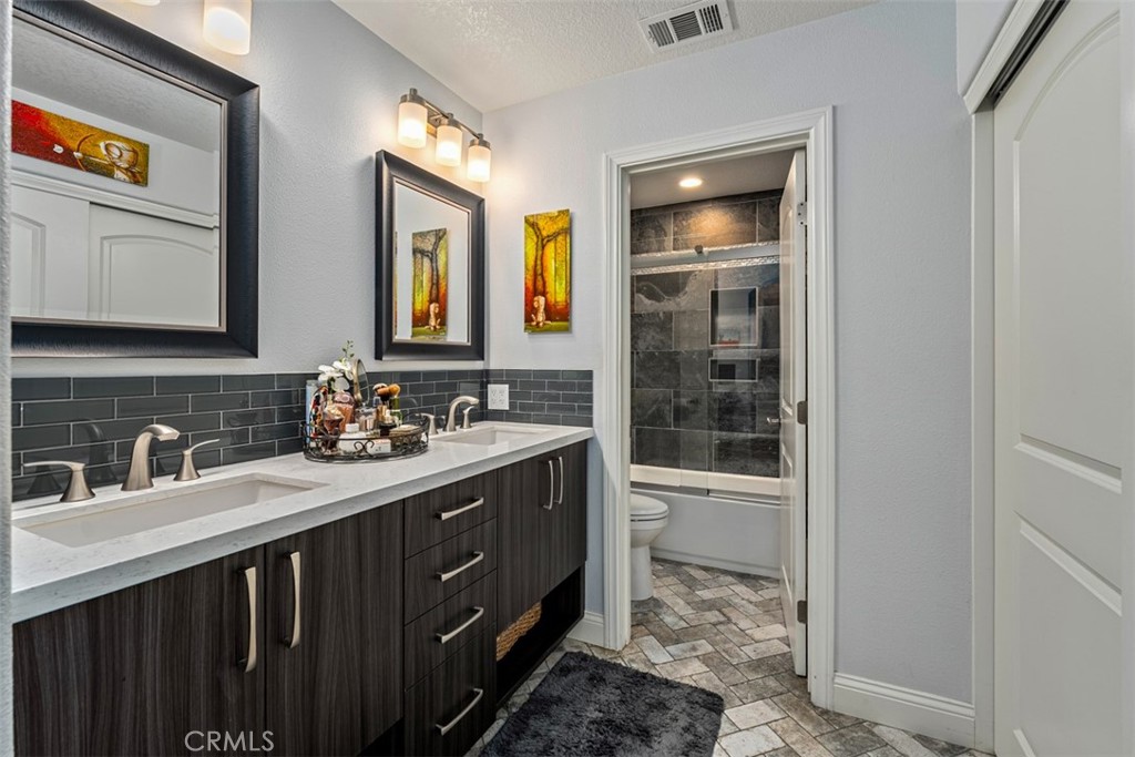 822 S Boulder