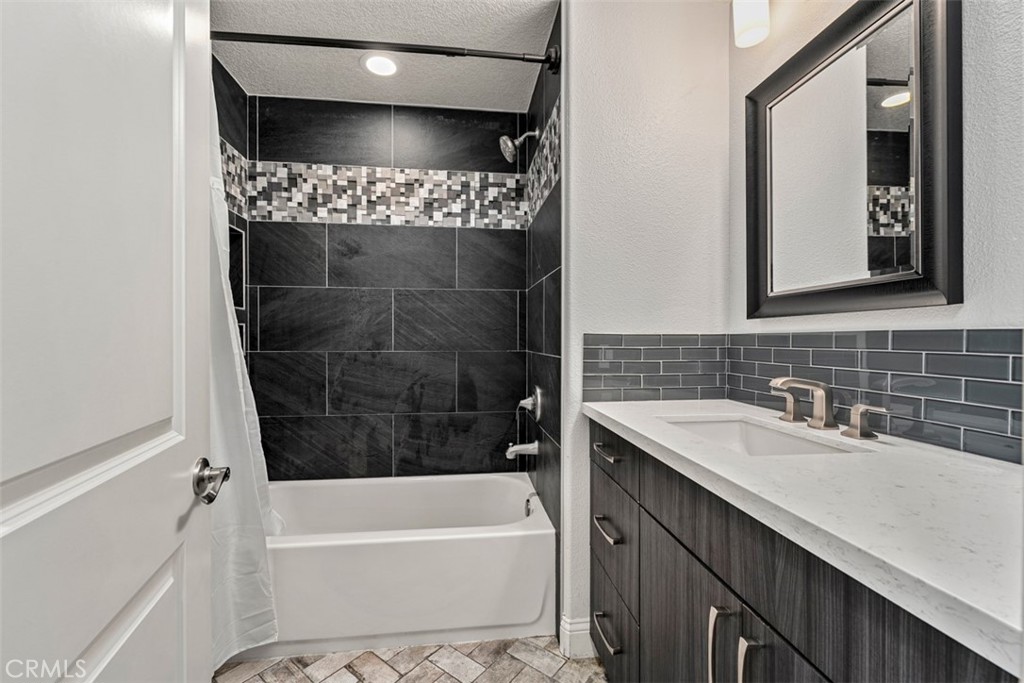 822 S Boulder