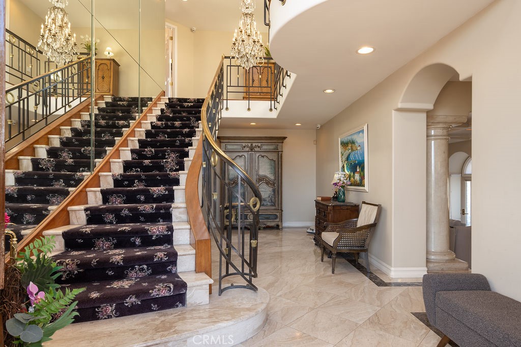 842 Harbor Island Drive
