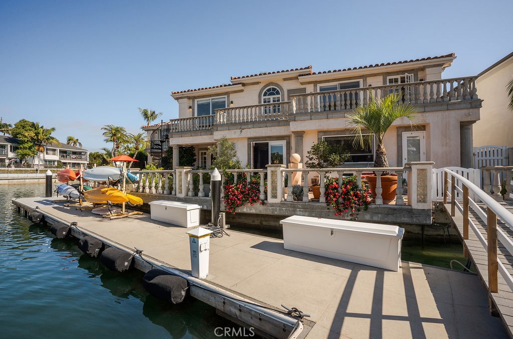 842 Harbor Island Drive