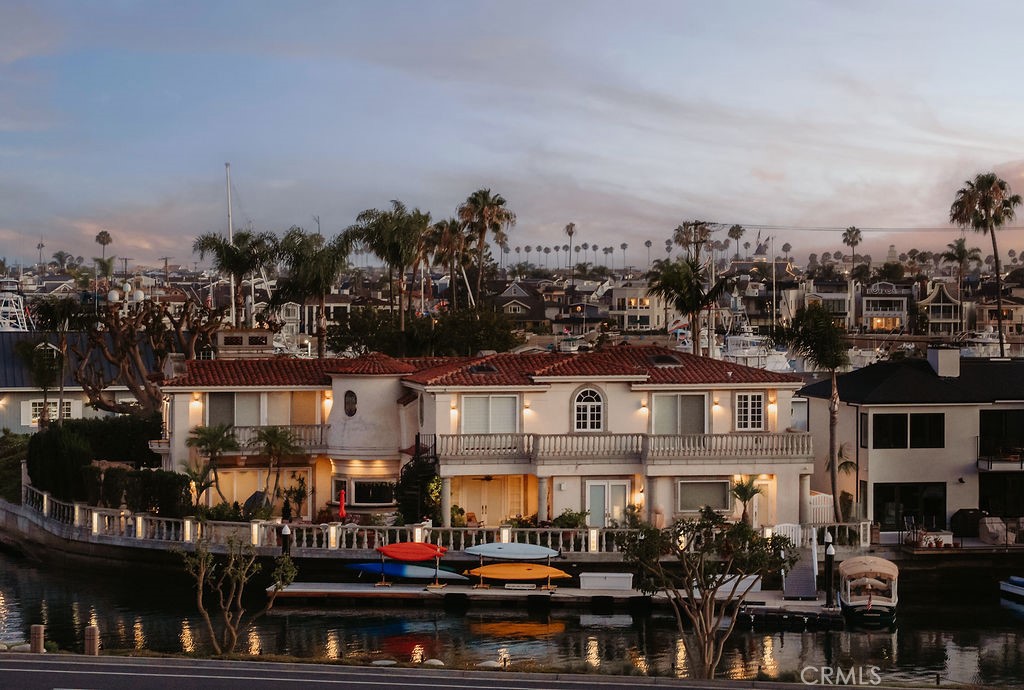 842 Harbor Island Drive