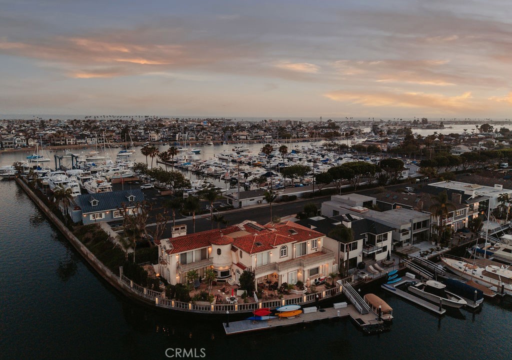 842 Harbor Island Drive