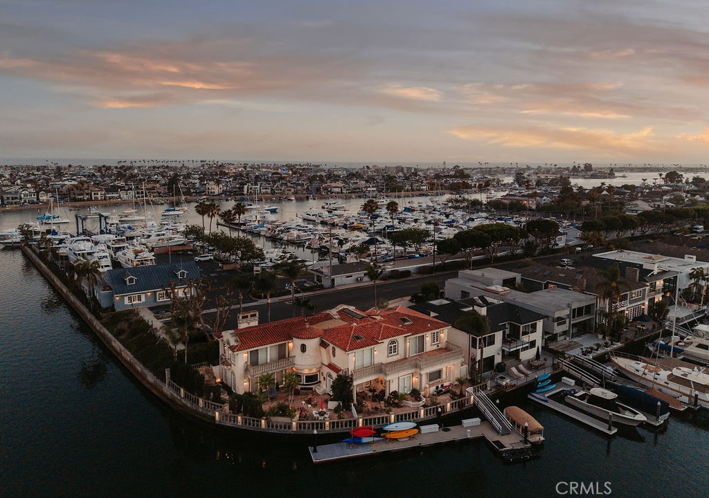 842 Harbor Island Drive
