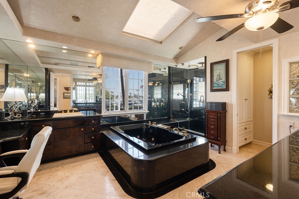 842 Harbor Island Drive