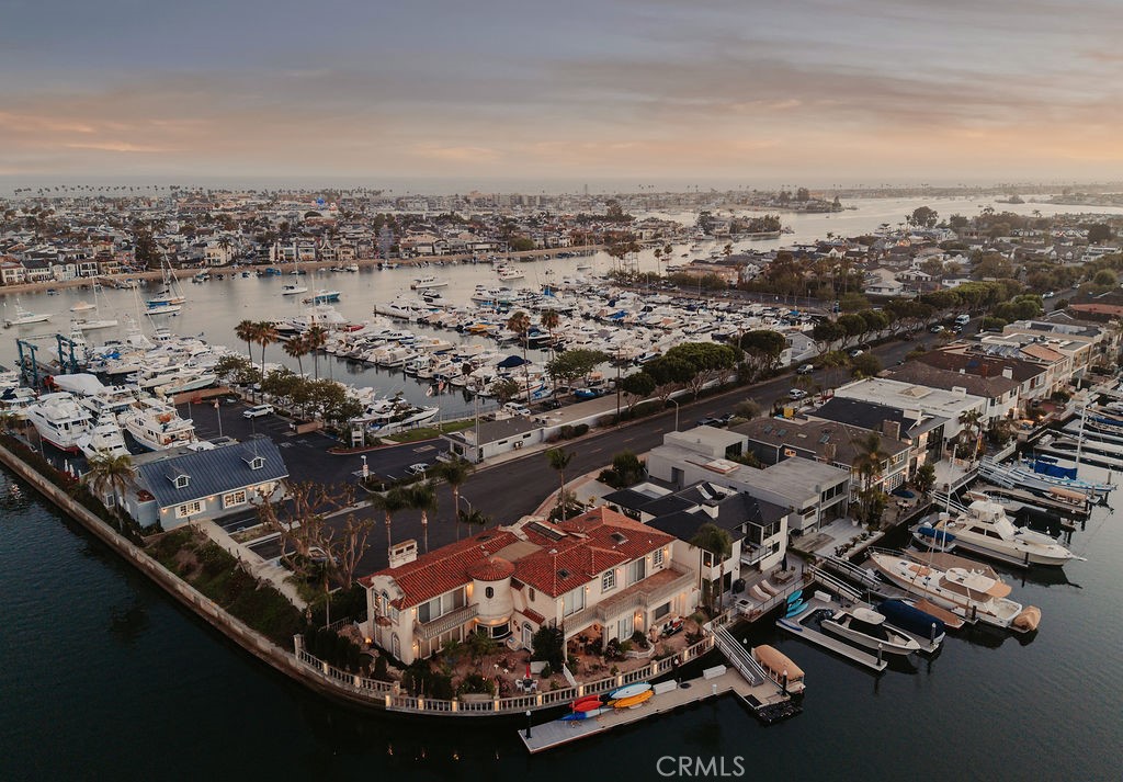842 Harbor Island Drive