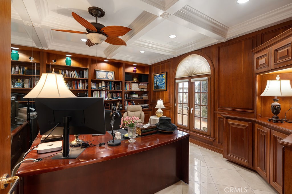 842 Harbor Island Drive